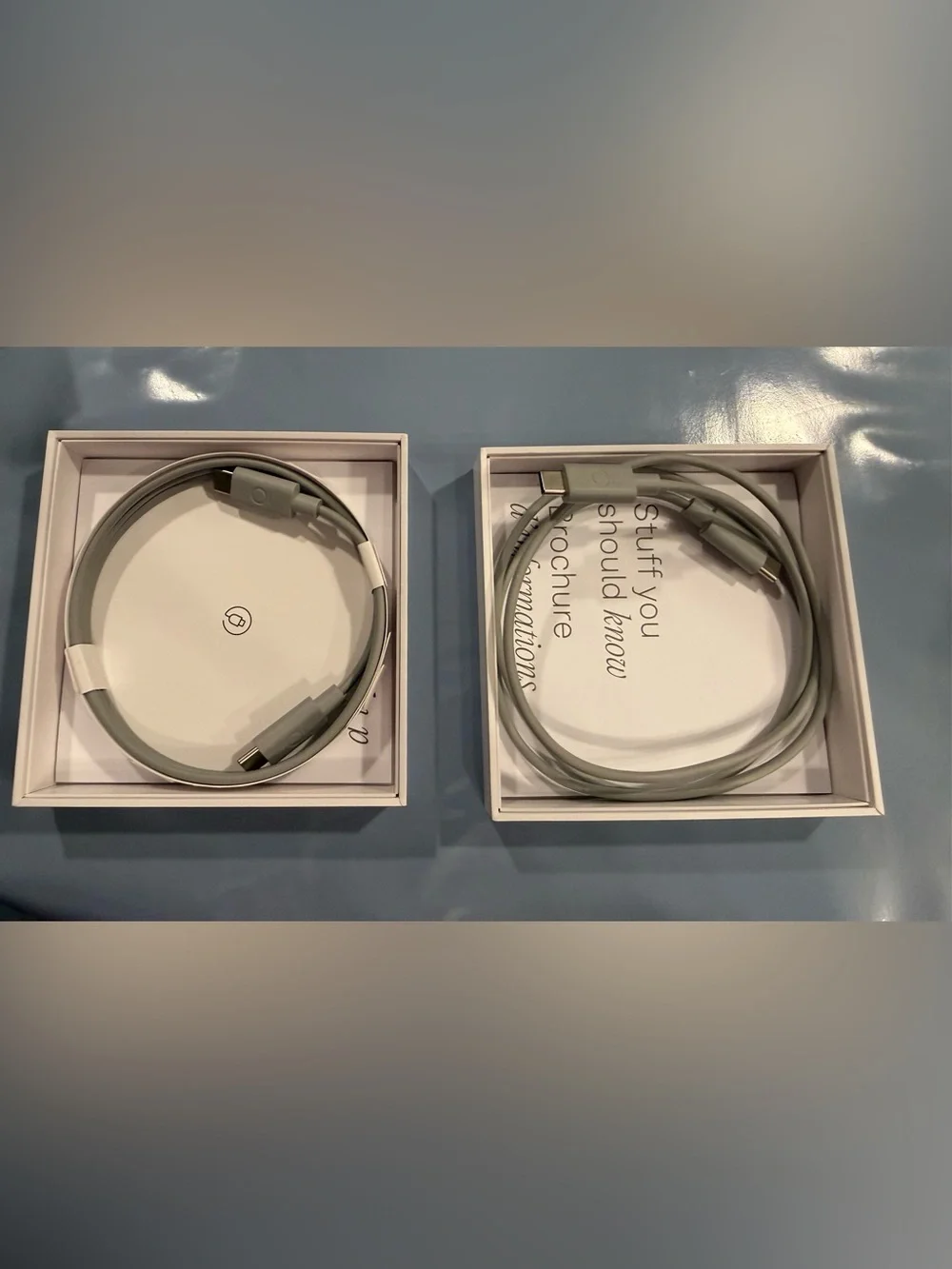 Oura Ring 4 Silver Size 14 Smart Ring Bundle w/ TWO Chargers & USB-C Cables